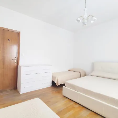 Lcc - Centralissimo - 100 Mt Da Piazza Mazzini - 50 Mt Dal Mare - Immobil Relax